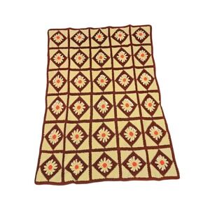 Vtg 1970s 3D Granny Daisy Chain Afghan Handmade Crochet Throw Blanket 63x50in